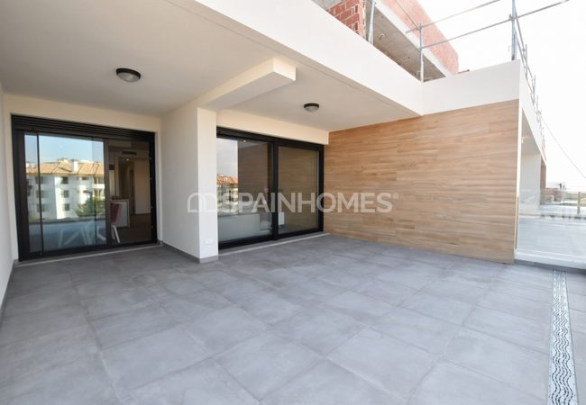 Sea View Apartments in Orihuela Costa Close to Shopping Centers 2