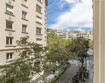 Les Corts'ta Avenida Diagonal Yakınında Modern Daire 1