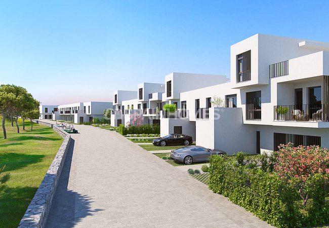 Maisons De Ville Près Du Terrain De Golf À San Roque Cadiz