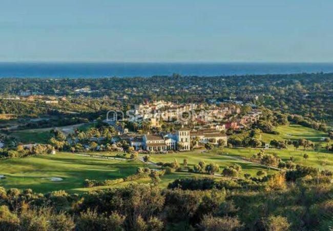 Terrains Exclusifs Avec Vue Sur La Mer Et Le Golf À Cadix 1