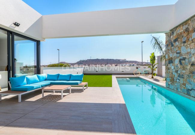 Spacious New Villa with Private Pool in Benijofar, Alicante 11