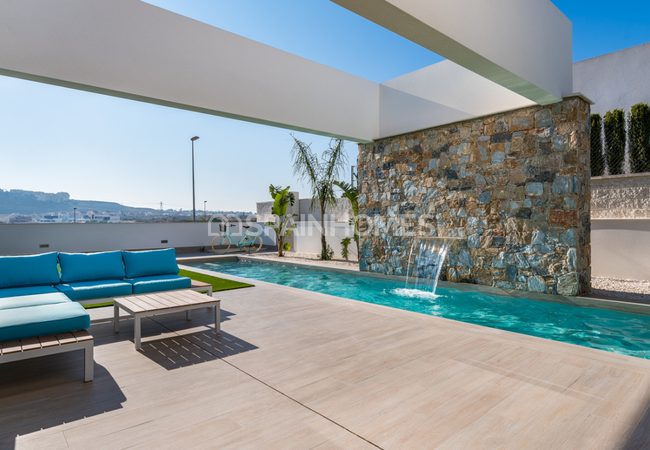 Spacious New Villa with Private Pool in Benijofar, Alicante 10