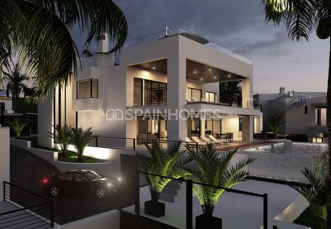 Marbella'da Açık Manzaralı Müstakil Villalar 9