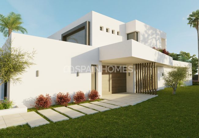 Marbella'da Açık Manzaralı Müstakil Villalar 1