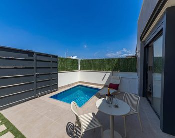 İspanya Almeria'da Plaja 400 Metre Uzaklıkta Şık Villalar 3