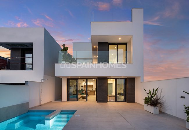 Well Located Detached Villas in Benijofar, Alicante 12