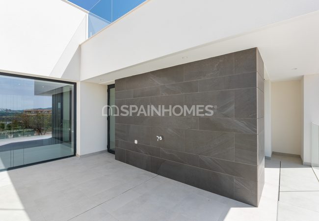Well Located Detached Villas in Benijofar, Alicante 7
