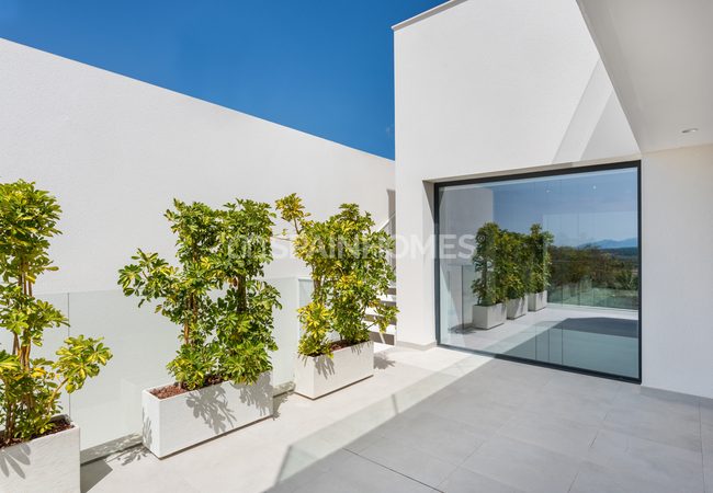 Well Located Detached Villas in Benijofar, Alicante 8