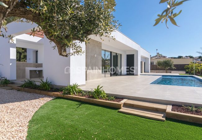 Jávea Costa Blanca’da Doğa İle İç İçe Müstakil Villa 9