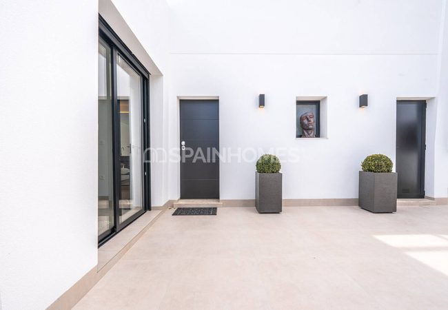 Murcia, Torre Pacheco, Roldán’da Modern Tasarımlı Şık Gayrimenkuller 5