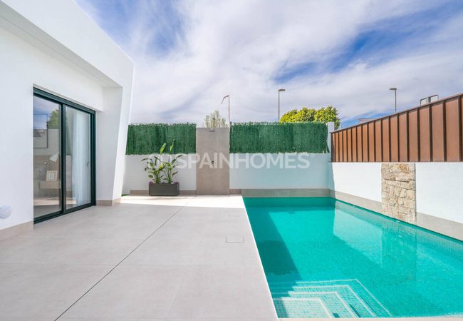 Murcia, Torre Pacheco, Roldán’da Modern Tasarımlı Şık Gayrimenkuller 1
