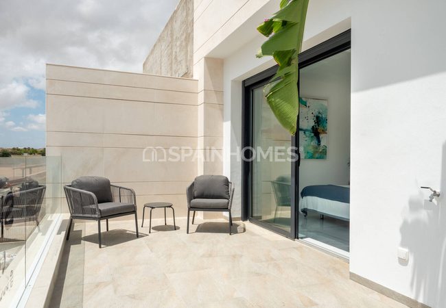 Spacious Semi Detached Homes with a Solarium in San Pedro 10