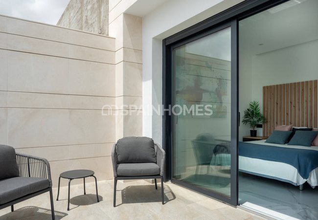 Spacious Semi Detached Homes with a Solarium in San Pedro 9