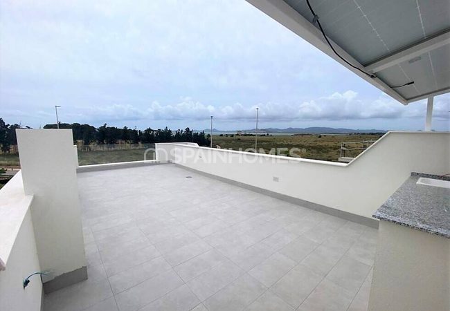 Villa with Pool and Parking in Los Alcázares Murcia 4