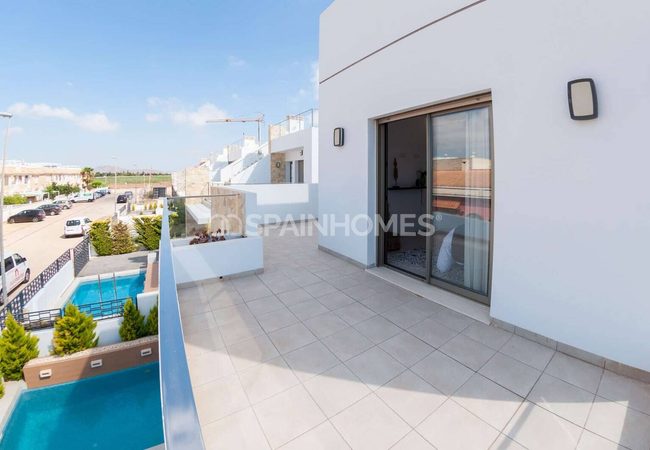 Modern Houses with Private Pool in Los Alcázares 1