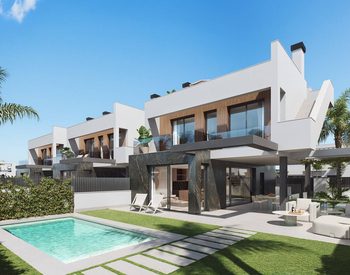 Torre-pacheco'da Denize Yakın Özel Havuzlu Müstakil Villalar 1