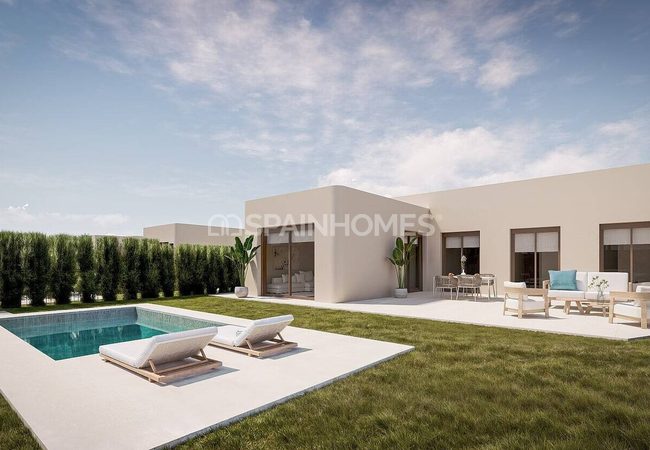Murcia'da Özel Havuzlu ve Bahçeli Müstakil Villalar