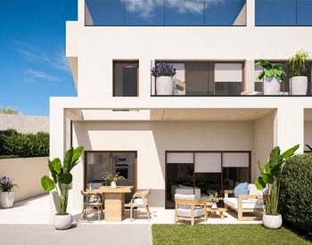 Murcia'da Havuzlu Site İçerisinde Doğa Manzaralı Villalar 3