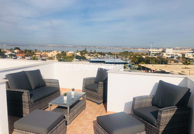 Ready Townhouses Next to the Salt Lake in Torrevieja, Alicante 5