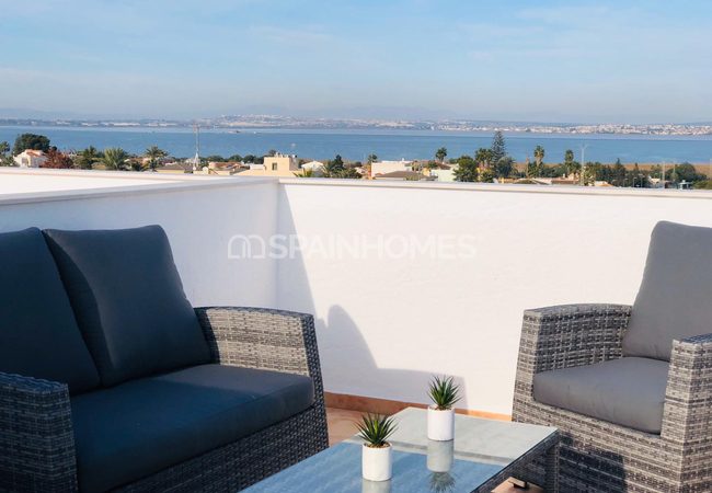 Ready Townhouses Next to the Salt Lake in Torrevieja, Alicante 7