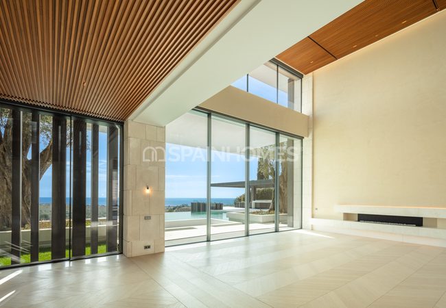 Exclusive Golf Villa with Infinity Pool in Benahavis 36