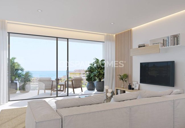 Fuengirola'da BREEAM Sertifikalı Havuzlu Yarı Müstakil Villalar 13
