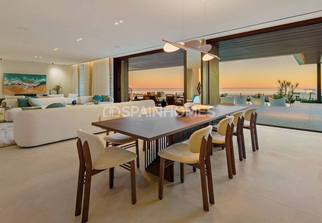 Detached Houses with Pools in Benahavis Málaga 17