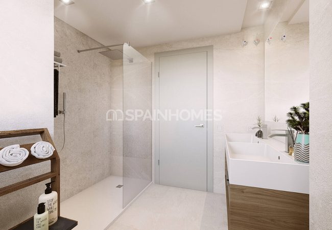 Benahavis'te Havuzlu Sitede Deniz Manzaralı Daireler 17