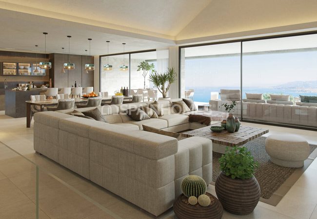Detaches Sea-view Houses with Pools and Gardens in Málaga 10