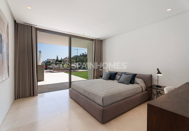 6-bedroom House with Pool and Garden in Benahavís 25