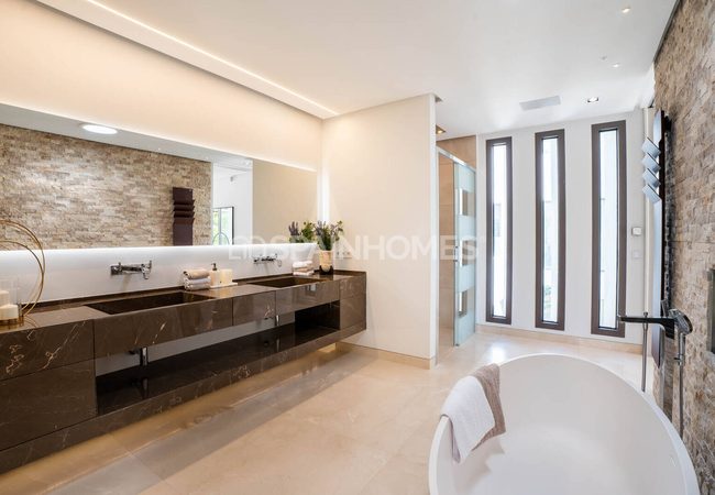 6-bedroom House with Pool and Garden in Benahavís 29