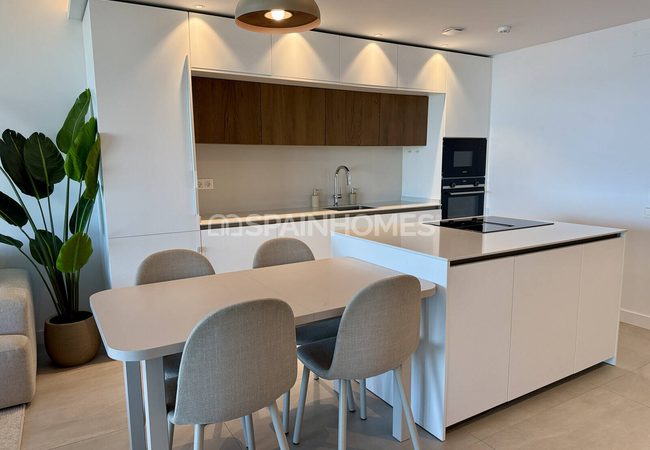 2-bedroom Flat with Panoramic Sea-view in Fuengirola Málaga 24