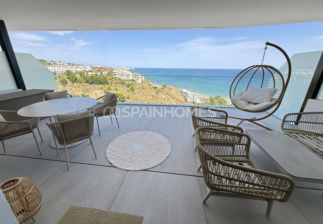 2-bedroom Flat with Panoramic Sea-view in Fuengirola Málaga 21