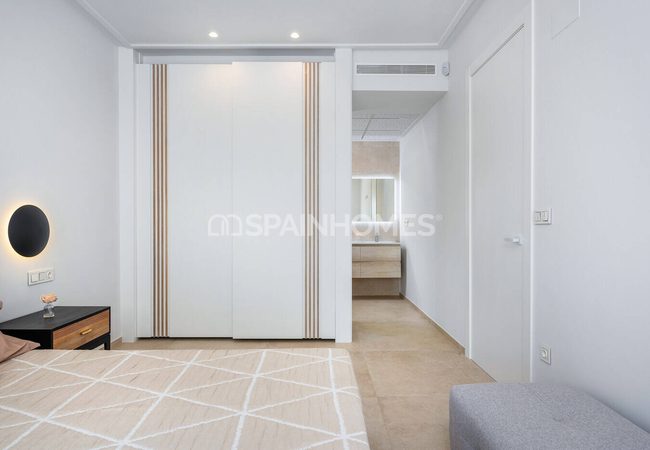 Contemporary 4 Bedroom Detached Villas with Solarium in Orihuela 29