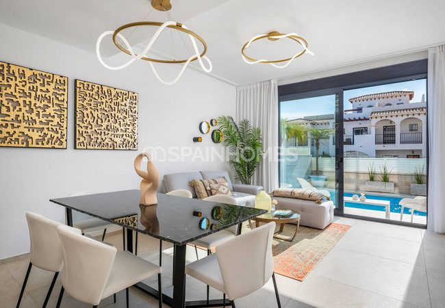 Contemporary 4 Bedroom Detached Villas with Solarium in Orihuela 21