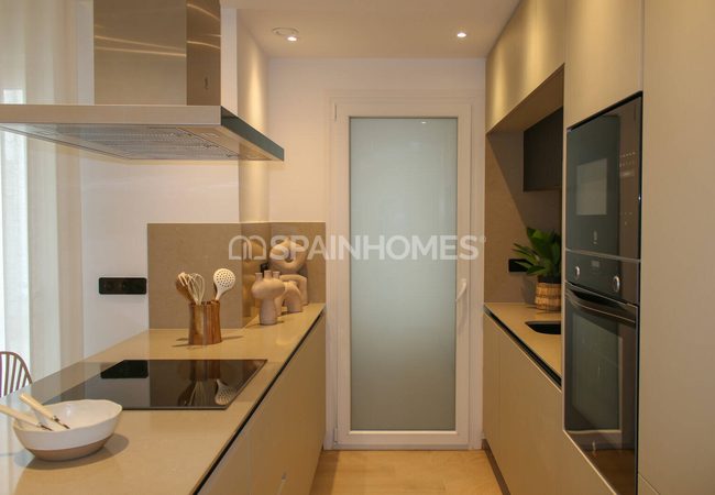 Apartments in a Golf Resort with Swimming Pool in Alicante 8