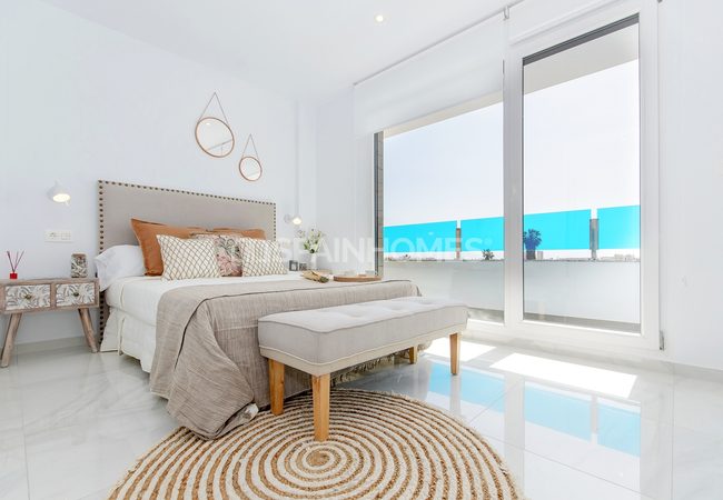 Modern Townhouses in a Stylish Complex in Torrevieja Alicante 17