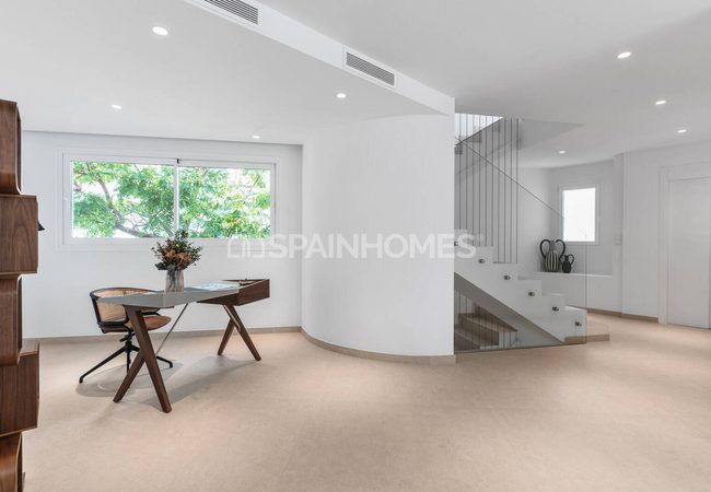 Elegant Property with Private Pool in Altea Alicante 7