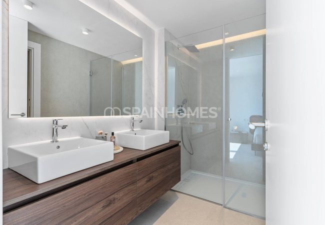 Elegant Property with Private Pool in Altea Alicante 31