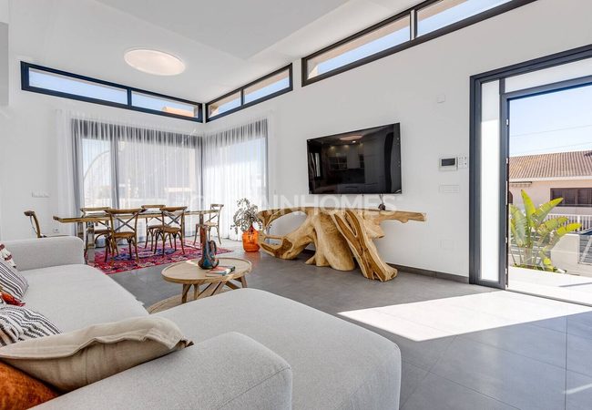 Stylish Villa Within Walking Distance to the Beach in Torrevieja 28