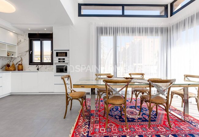 Stylish Villa Within Walking Distance to the Beach in Torrevieja 32