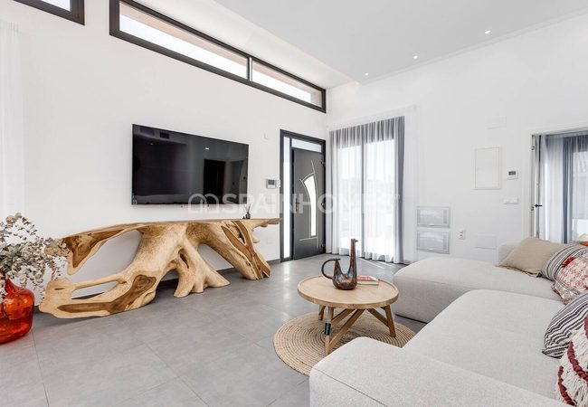Stylish Villa Within Walking Distance to the Beach in Torrevieja 38