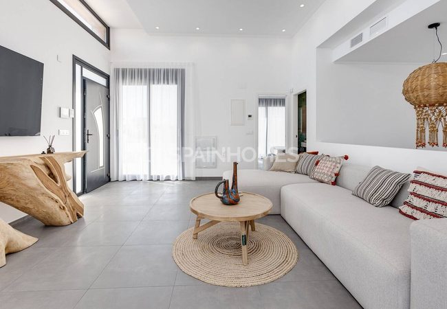 Stylish Villa Within Walking Distance to the Beach in Torrevieja 40