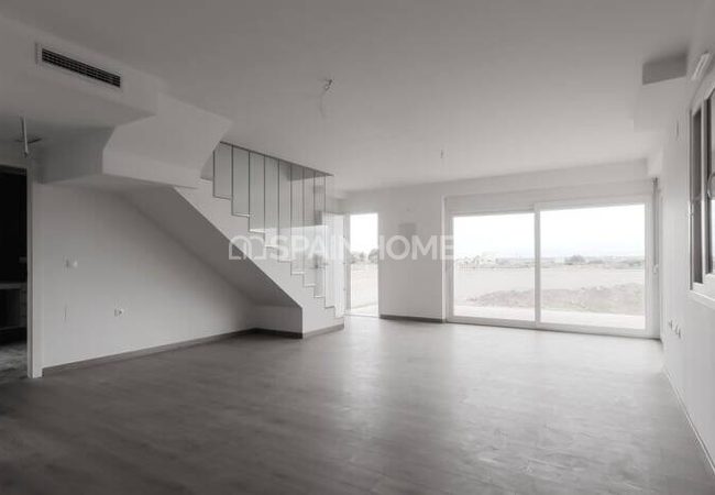 Well-located Santa Pola Villas for Sale on Costa Blanca 6