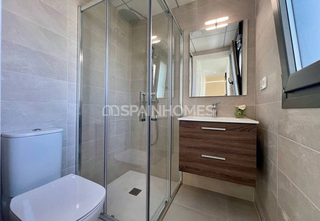 Spacious Detached Villa with Pool in Playa Flamenca Orihuela 11