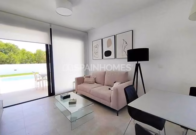 Alicante'de Havuzlu Müstakil Villalar 3