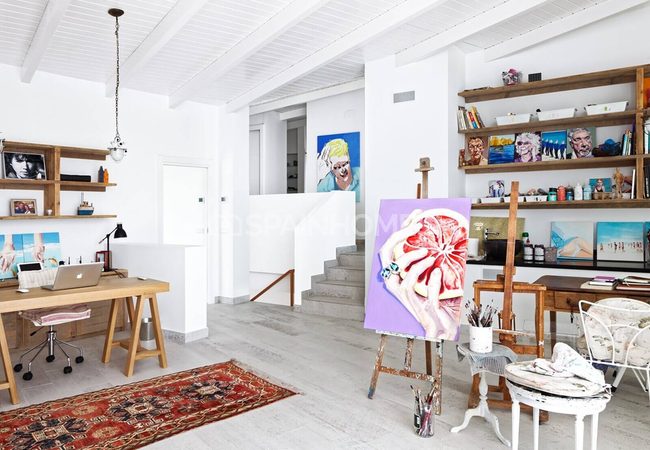 Alicante Benichatell'de Panoramik Deniz Manzaralı Lüks Villa 32