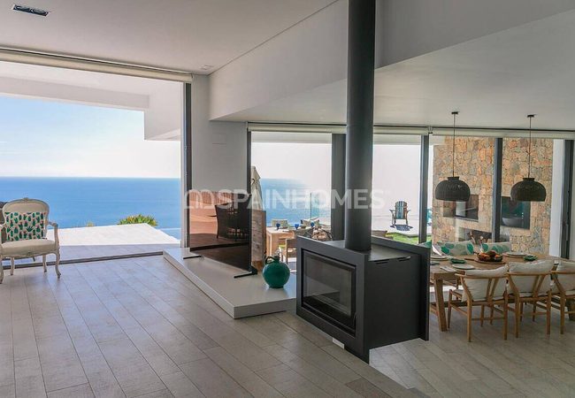Alicante Benichatell'de Panoramik Deniz Manzaralı Lüks Villa 25