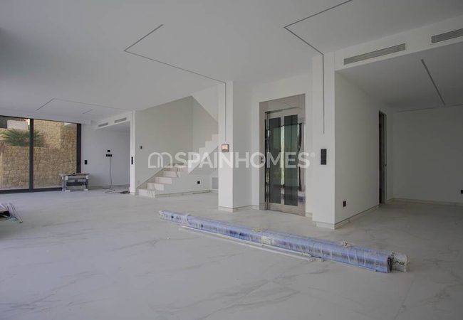 Alicante Altea'da Muhteşem Manzaralı Lüks Villa 16