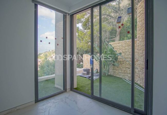 Alicante Altea'da Muhteşem Manzaralı Lüks Villa 24